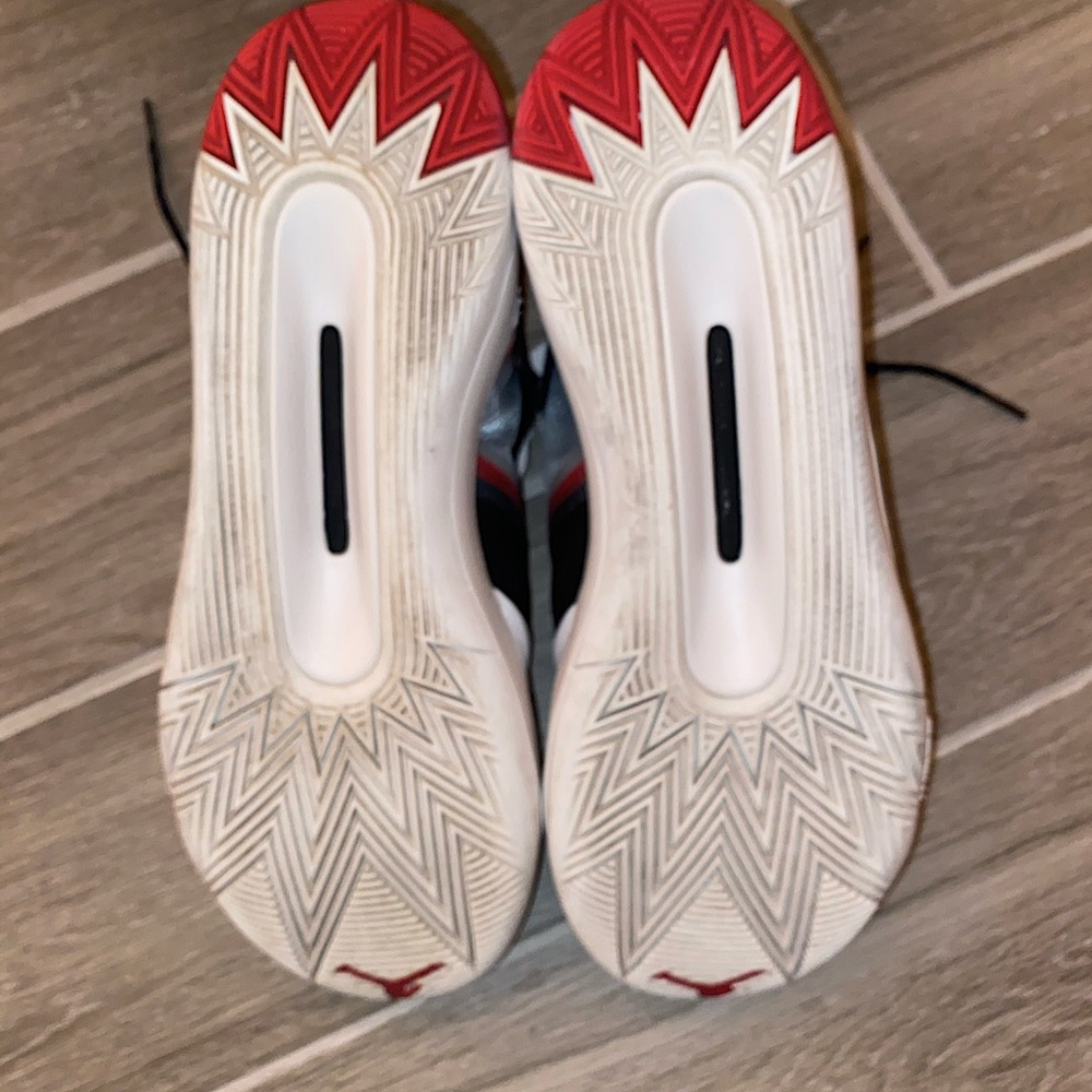 Air Jordan Defy SP Basketball Sneakers